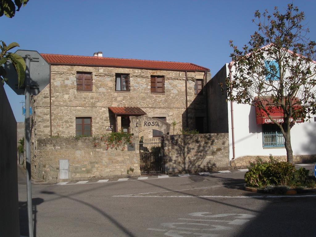 Locanda La Rosa Pauli Arbarei Exterior foto
